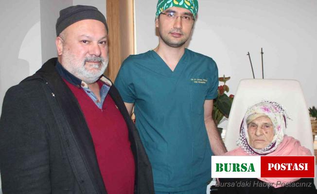 Yaşlı kadın yeniden görmeye başladı