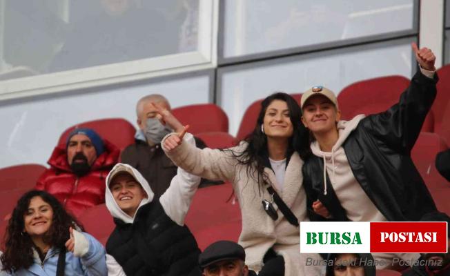 ‘Yiğido Kızlar’dan Sivasspor’a destek
