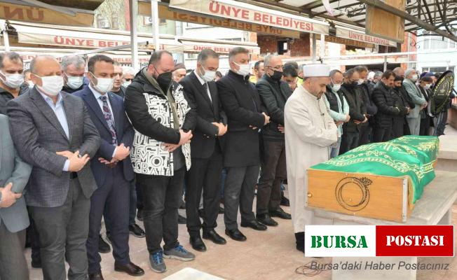 ’Zeytinci Ali Dayı’ olarak tanınan Ünyeli esnaf, son yolculuğuna uğurlandı