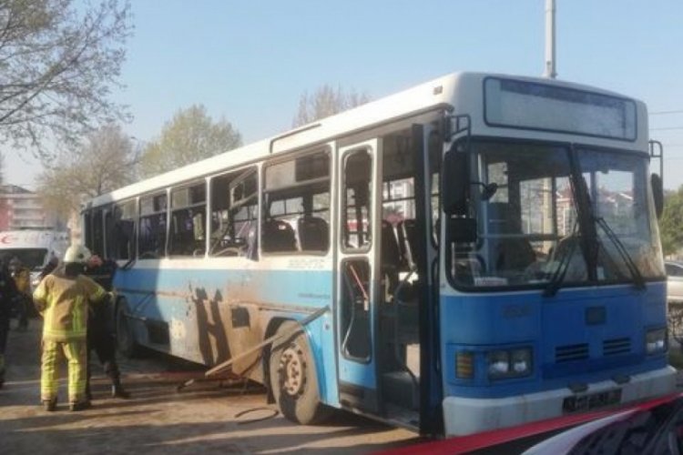 Bursa’da infaz koruma memurlarını taşıyan otobüse saldırı